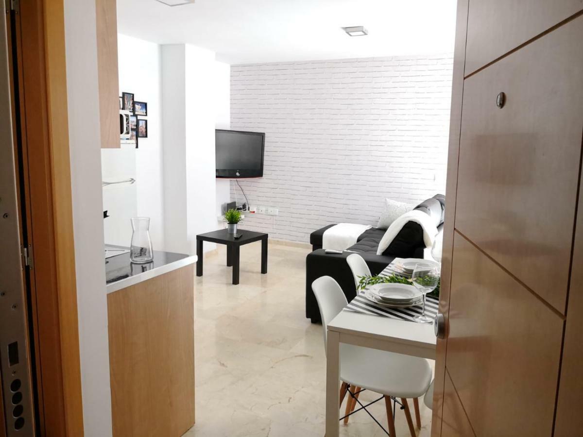 Apartamento La Victoria マラガ エクステリア 写真