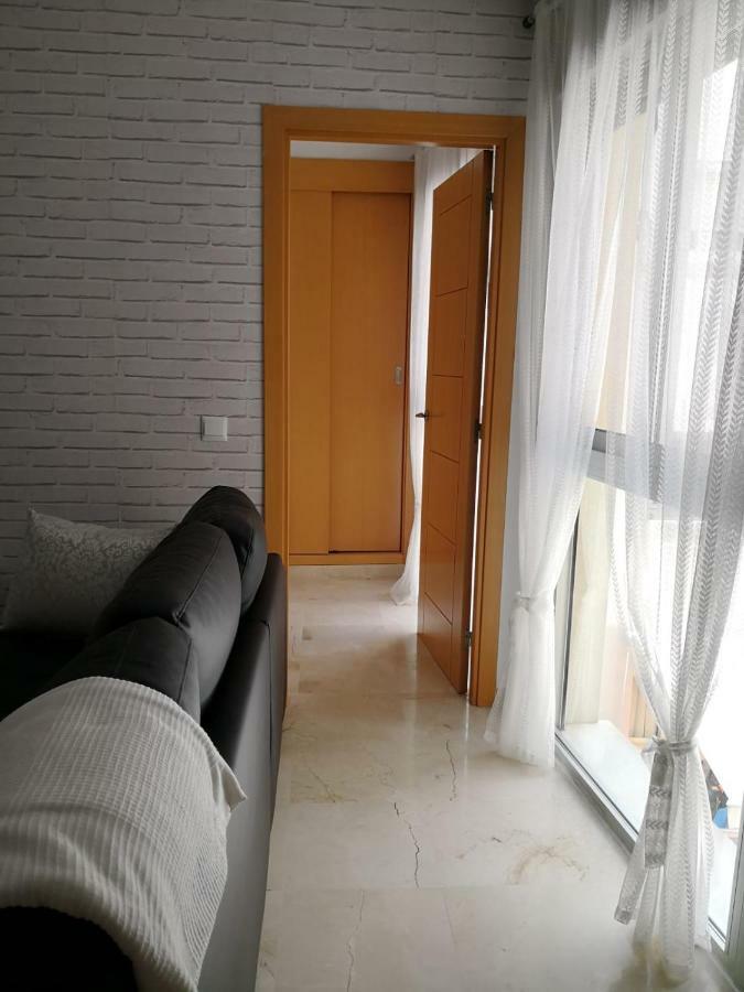 Apartamento La Victoria マラガ エクステリア 写真