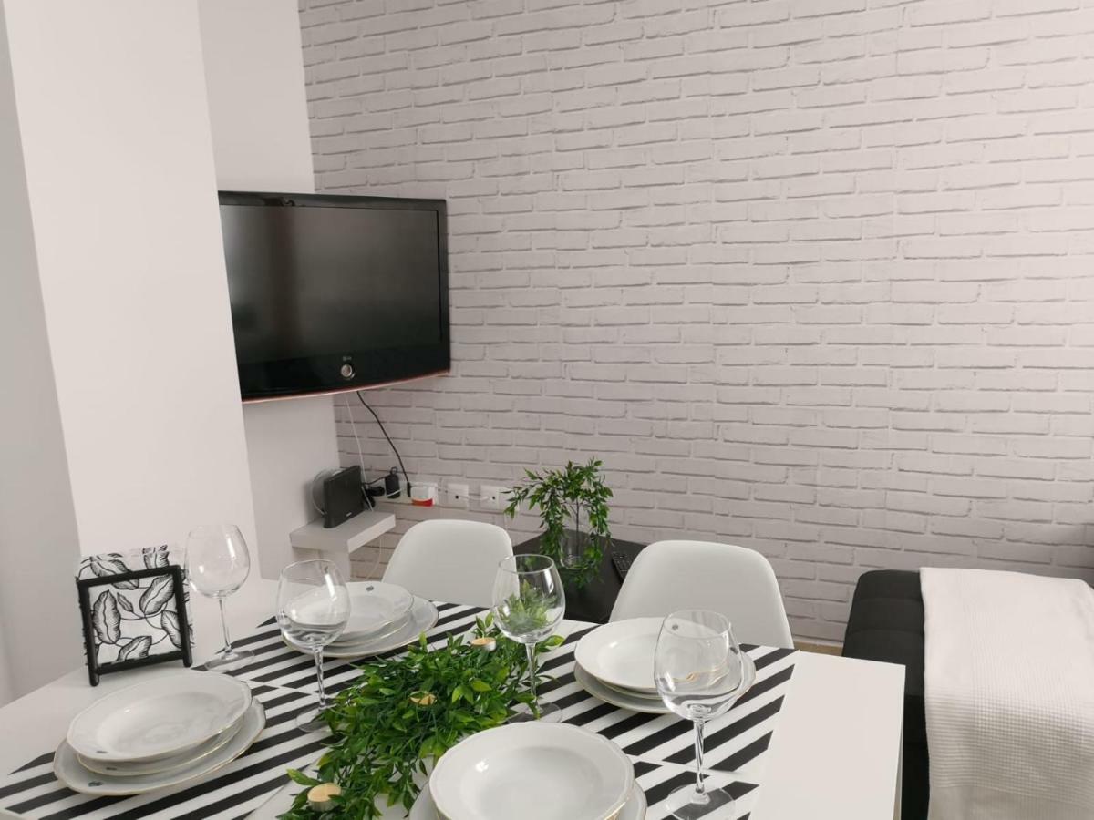 Apartamento La Victoria マラガ エクステリア 写真