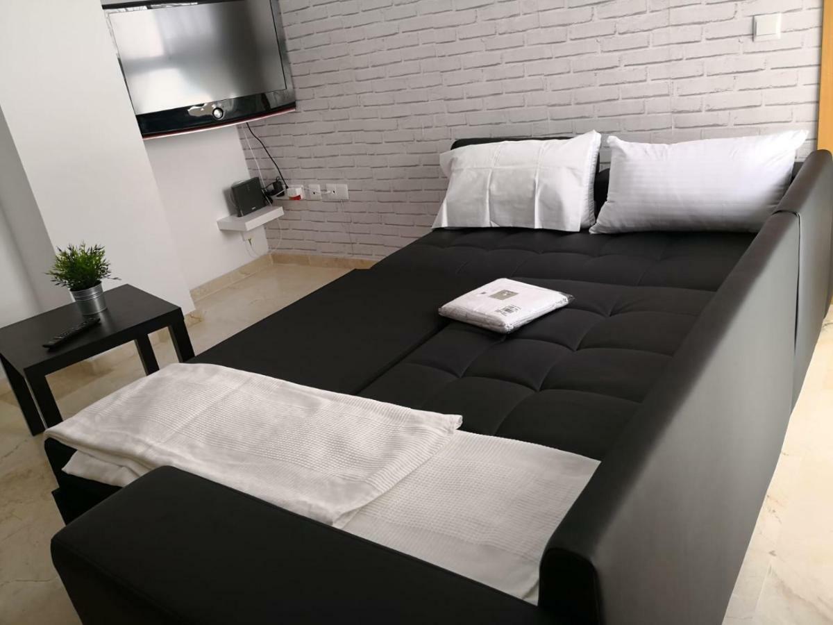 Apartamento La Victoria マラガ エクステリア 写真